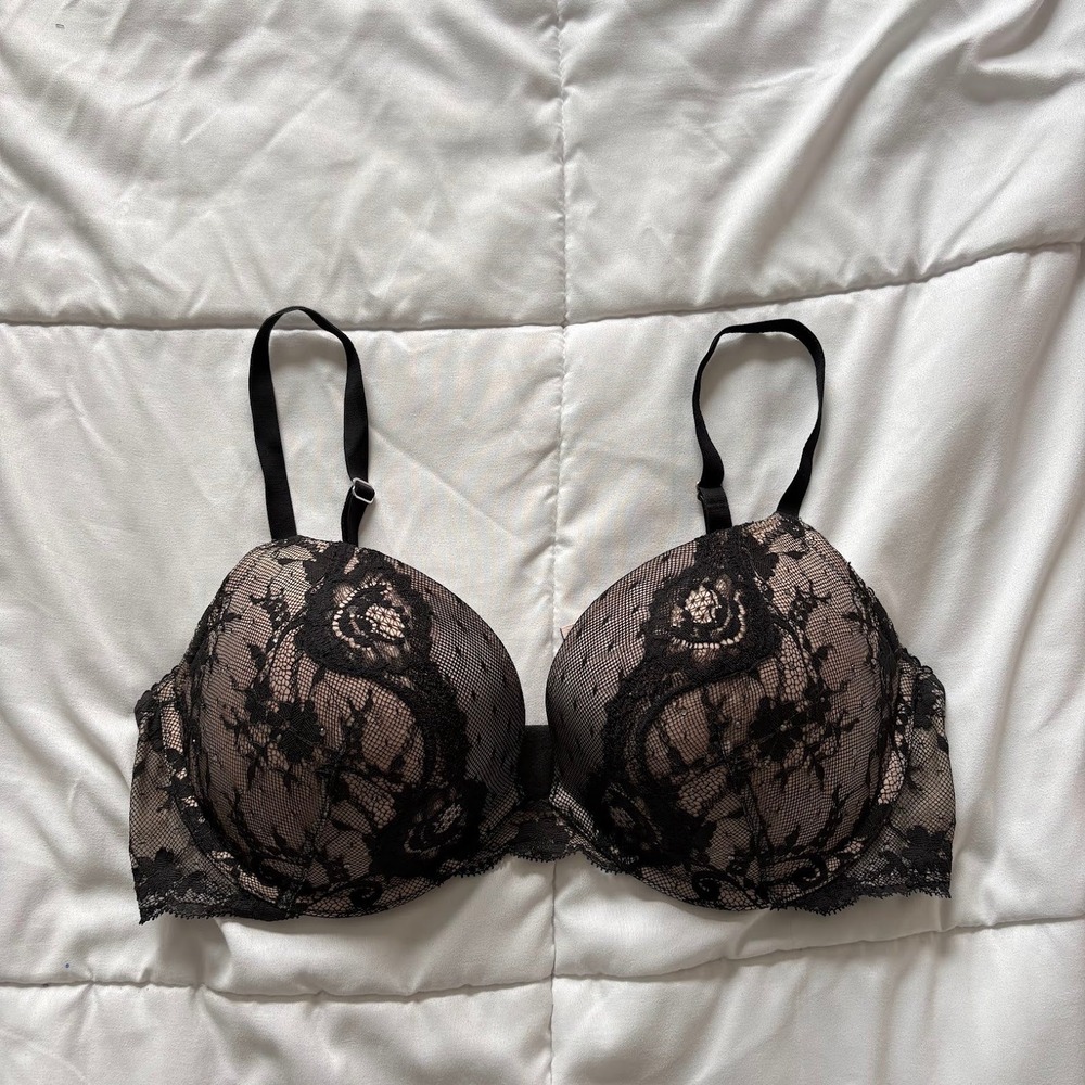 Victorias Secret Black Floral Lace Push-Up Bra Womens 36D Nude Whimsigoth Grunge